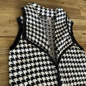 Chicos Houndstooth Knit Vest Black White Shawl Collar Sleeveless Pockets Size 3